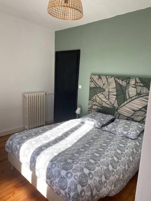 Вилла Gite De Tom Et Mag Classe 3 * Clevacances Понтжибо Экстерьер фото