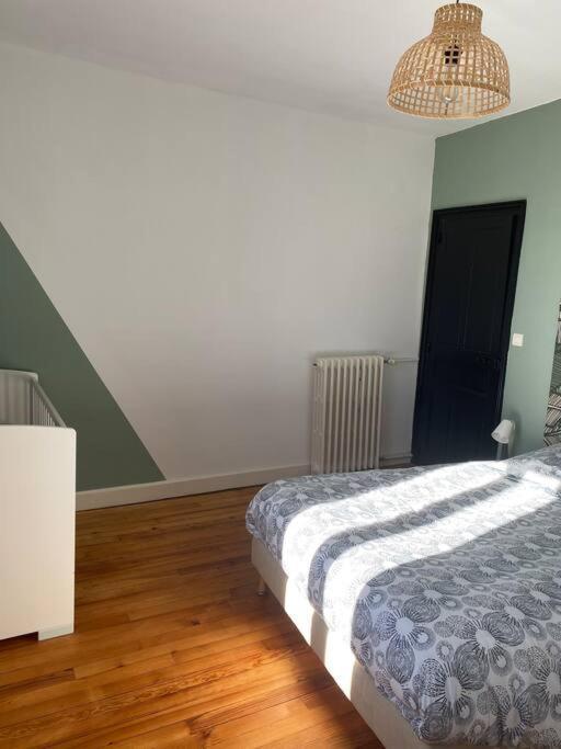 Вилла Gite De Tom Et Mag Classe 3 * Clevacances Понтжибо Экстерьер фото